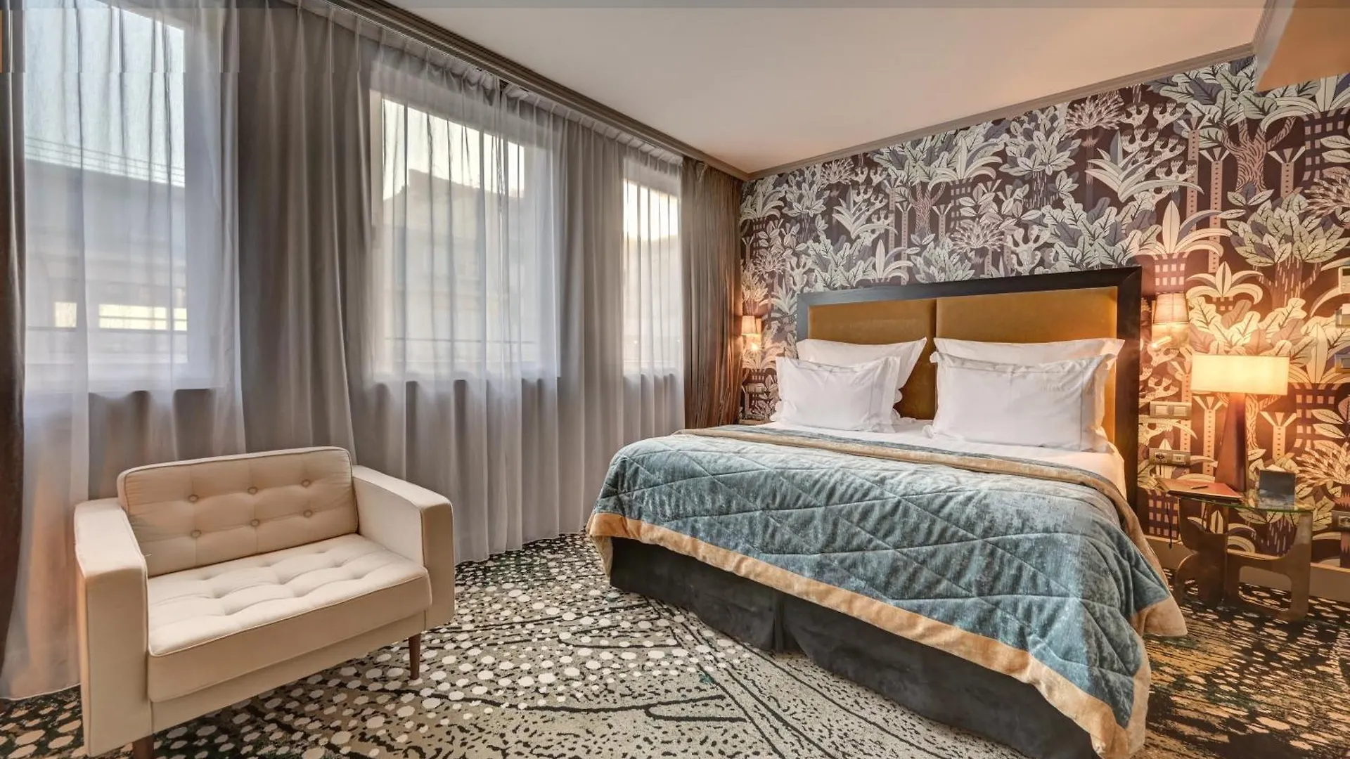 Отель The One Alma 5*